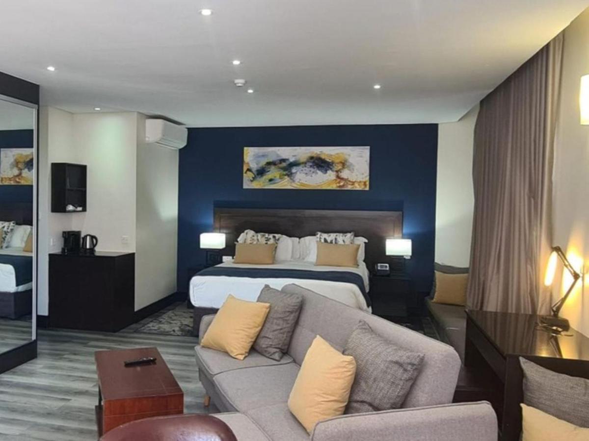 The Grand Aria Hotel And Conference Centre Gaborone Room photo